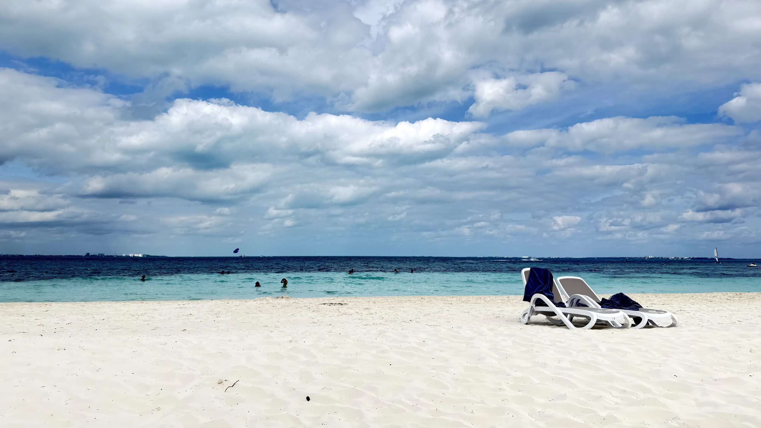 Isla Mujeres: luxe en historie of paradijs en vervuiling, wat kies jij?